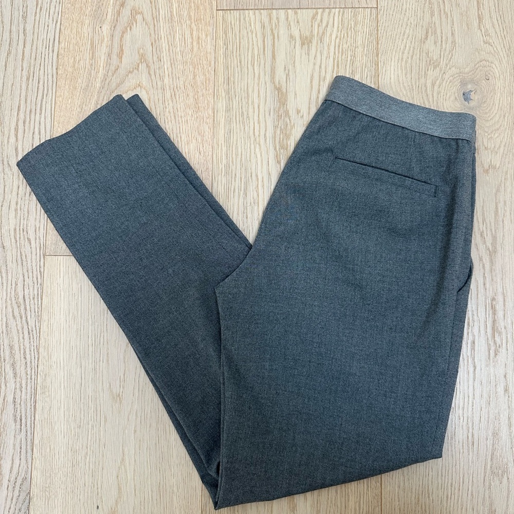 Uniqlo Women's Gray Straight Leg Pants